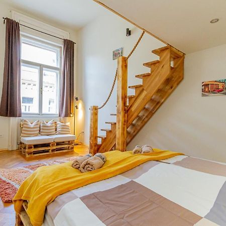 Supercentral Boutique Suite Budapest Ngoại thất bức ảnh
