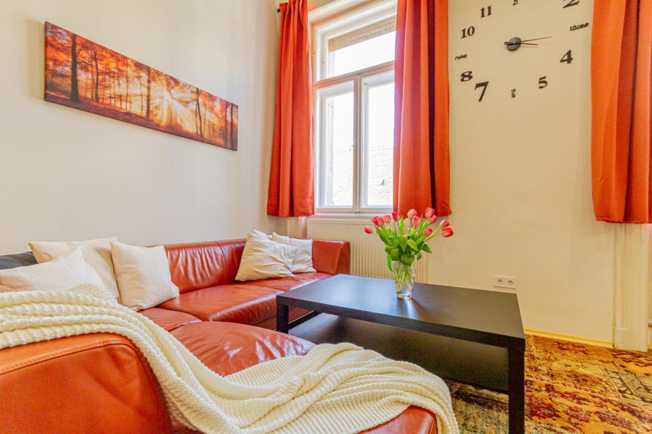 Supercentral Boutique Suite Budapest Ngoại thất bức ảnh