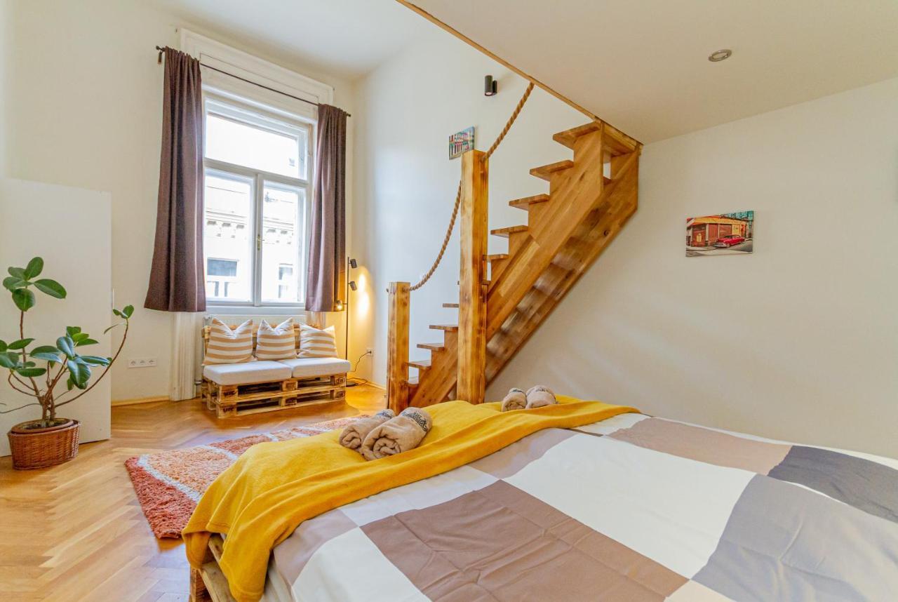 Supercentral Boutique Suite Budapest Ngoại thất bức ảnh