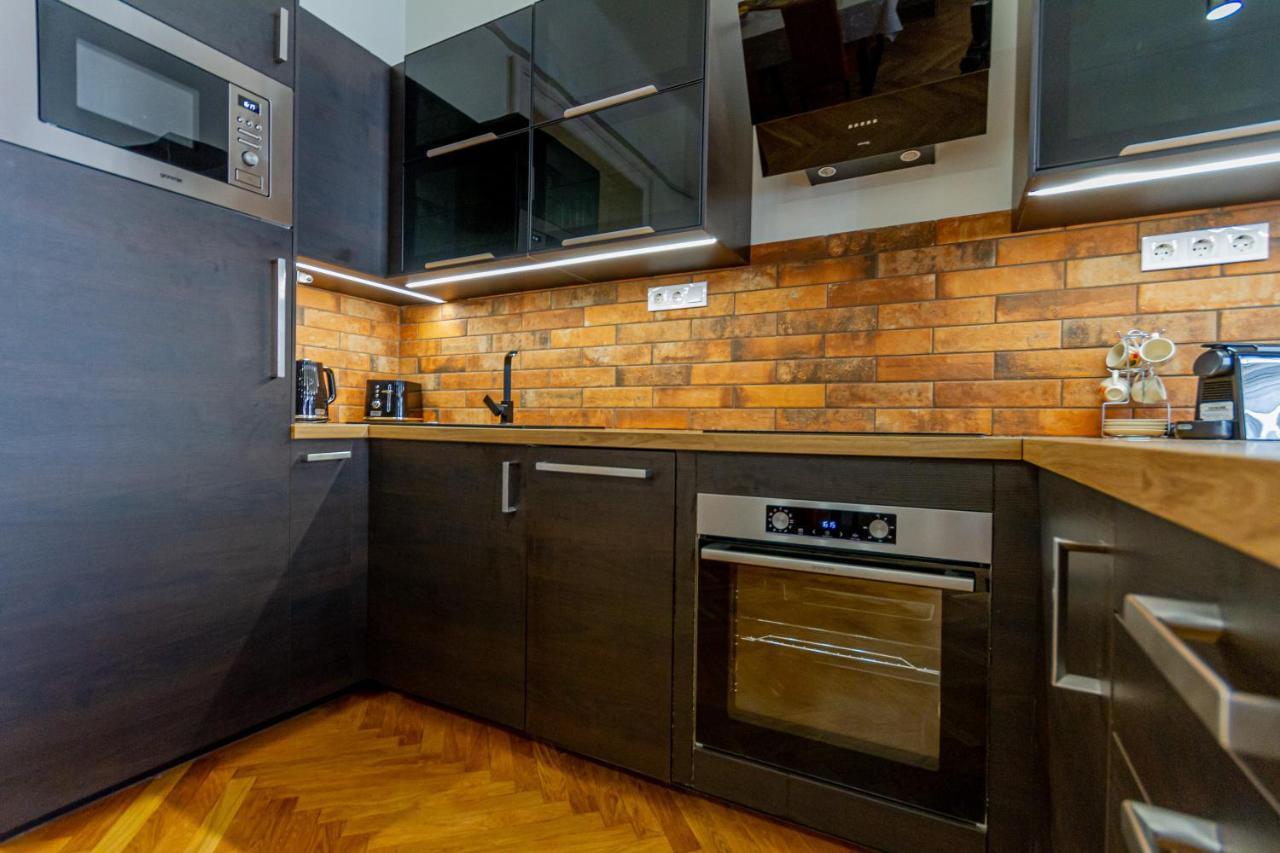 Supercentral Boutique Suite Budapest Ngoại thất bức ảnh