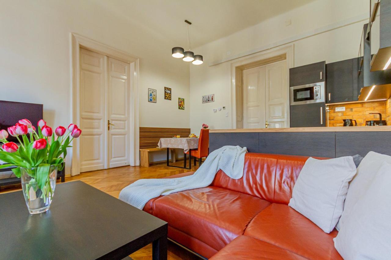 Supercentral Boutique Suite Budapest Ngoại thất bức ảnh